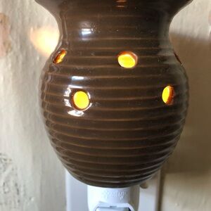 Brown Scentsy wax warmer
